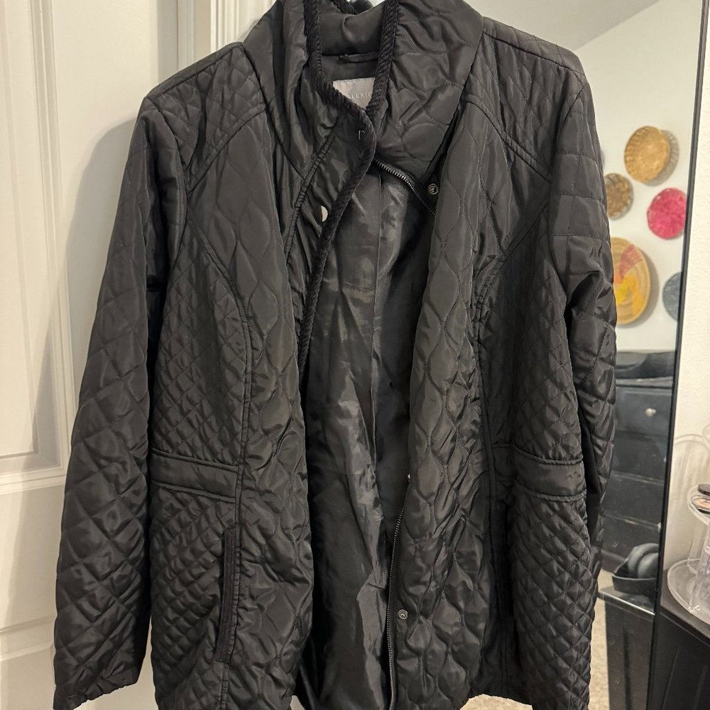 XL Valerie Stevens Jacket GUC‎